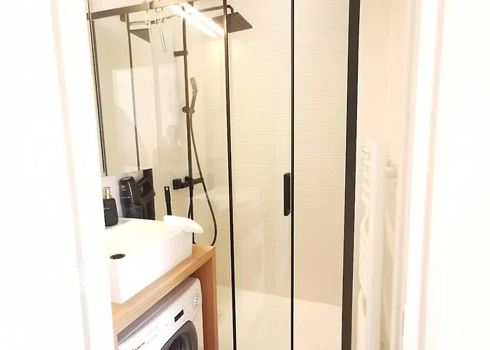 Magnifique Avec Vue Sur Les Toits Du Theatre Graslin Et La Place * Ναντ